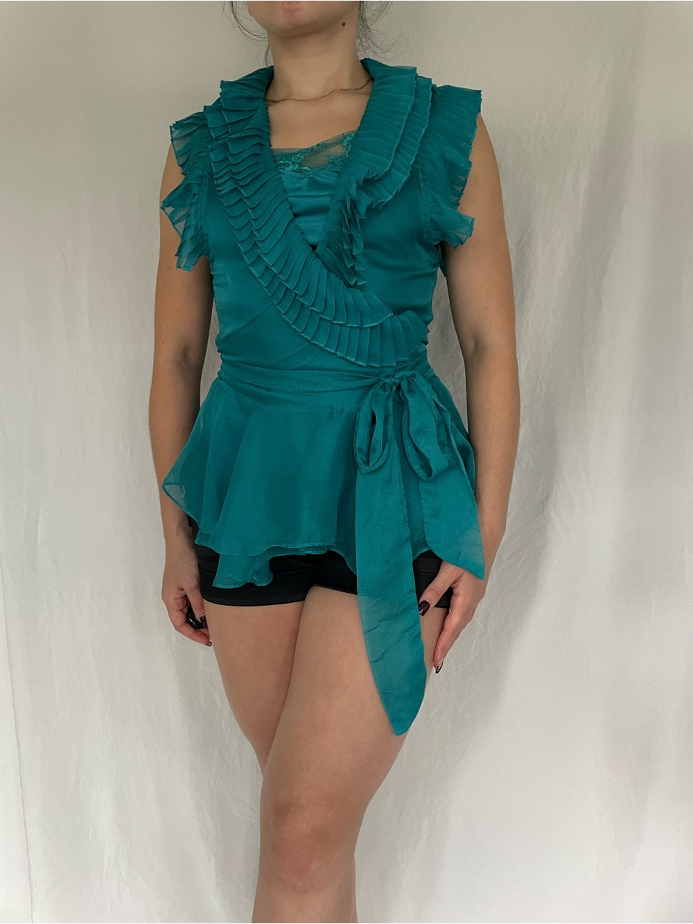 Vintage Arden B Teal ruffle wrap blouse with lace trim tank set